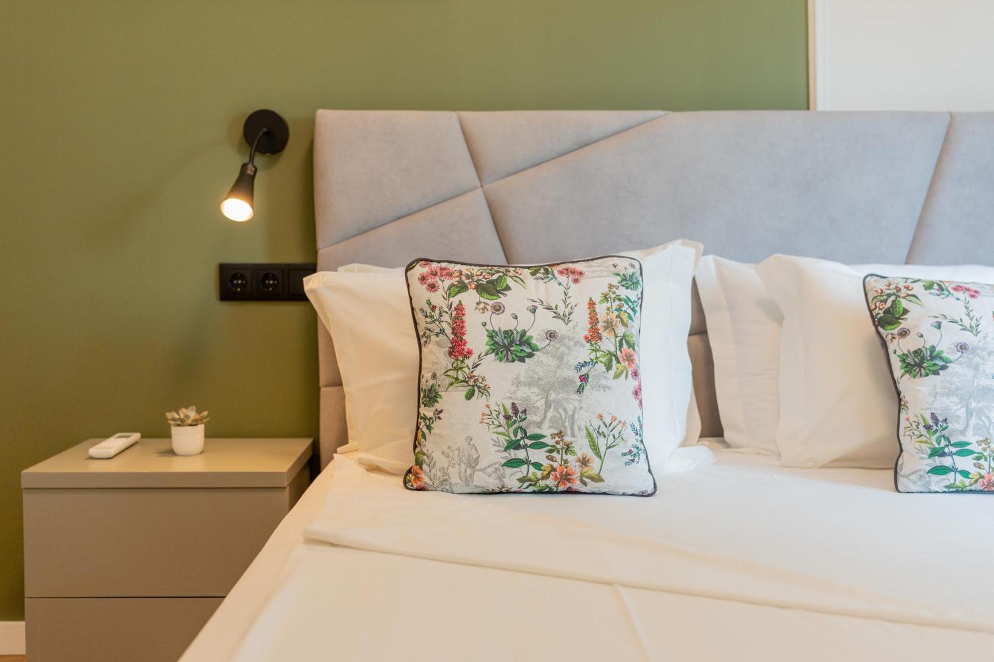 Casa Flores - 2 Bedroom, Lift, Ac, Car Parking - Extra Porto Zewnętrze zdjęcie