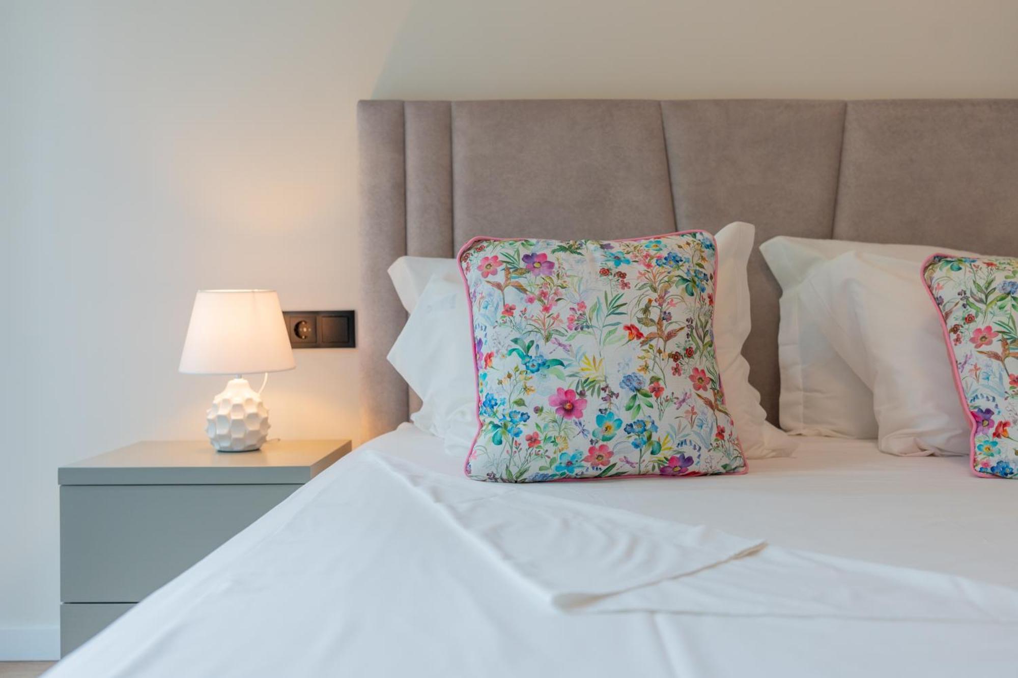 Casa Flores - 2 Bedroom, Lift, Ac, Car Parking - Extra Porto Zewnętrze zdjęcie
