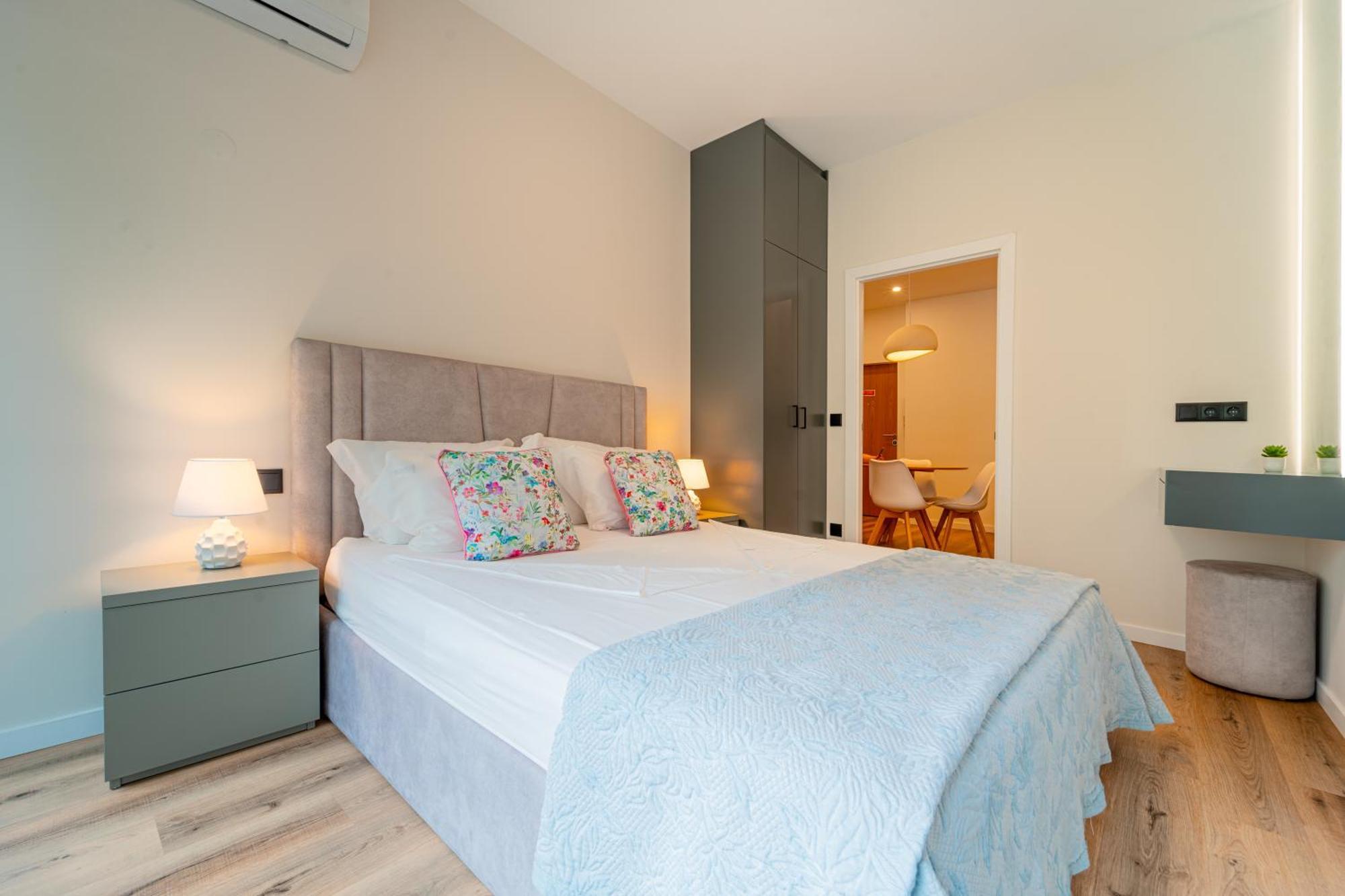 Casa Flores - 2 Bedroom, Lift, Ac, Car Parking - Extra Porto Zewnętrze zdjęcie