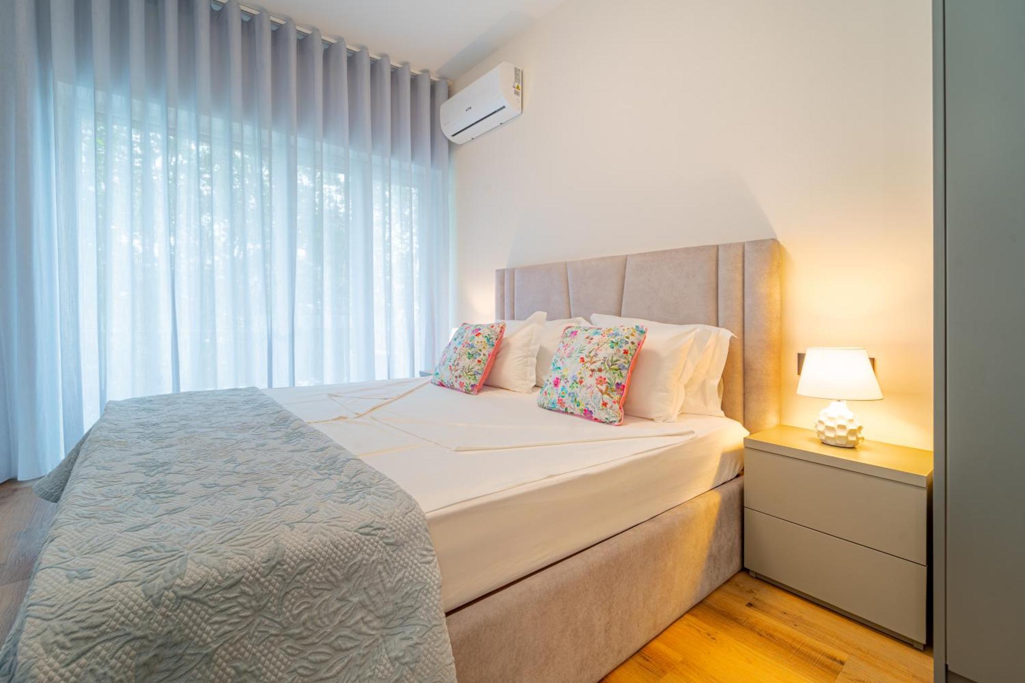 Casa Flores - 2 Bedroom, Lift, Ac, Car Parking - Extra Porto Zewnętrze zdjęcie
